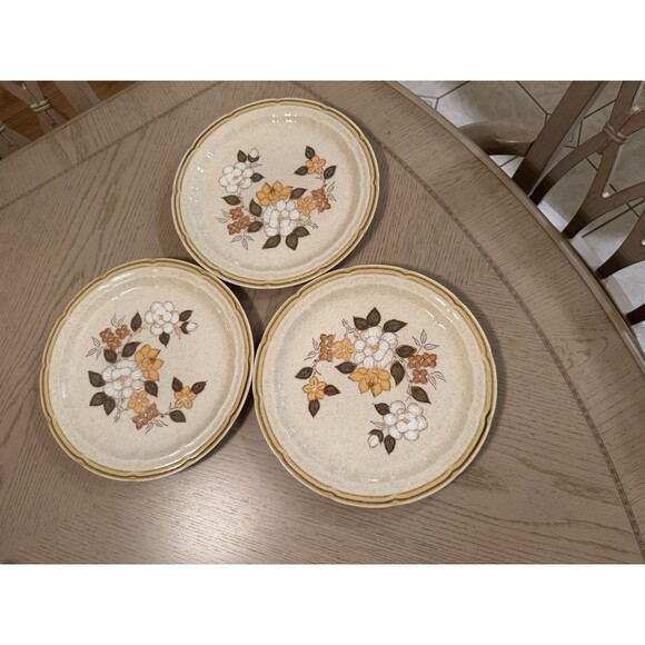 Vintage Crown Manor Handpainted Stoneware Autumn Blossom Plates 10.5" Set Of 3 - Picture 1 of 4